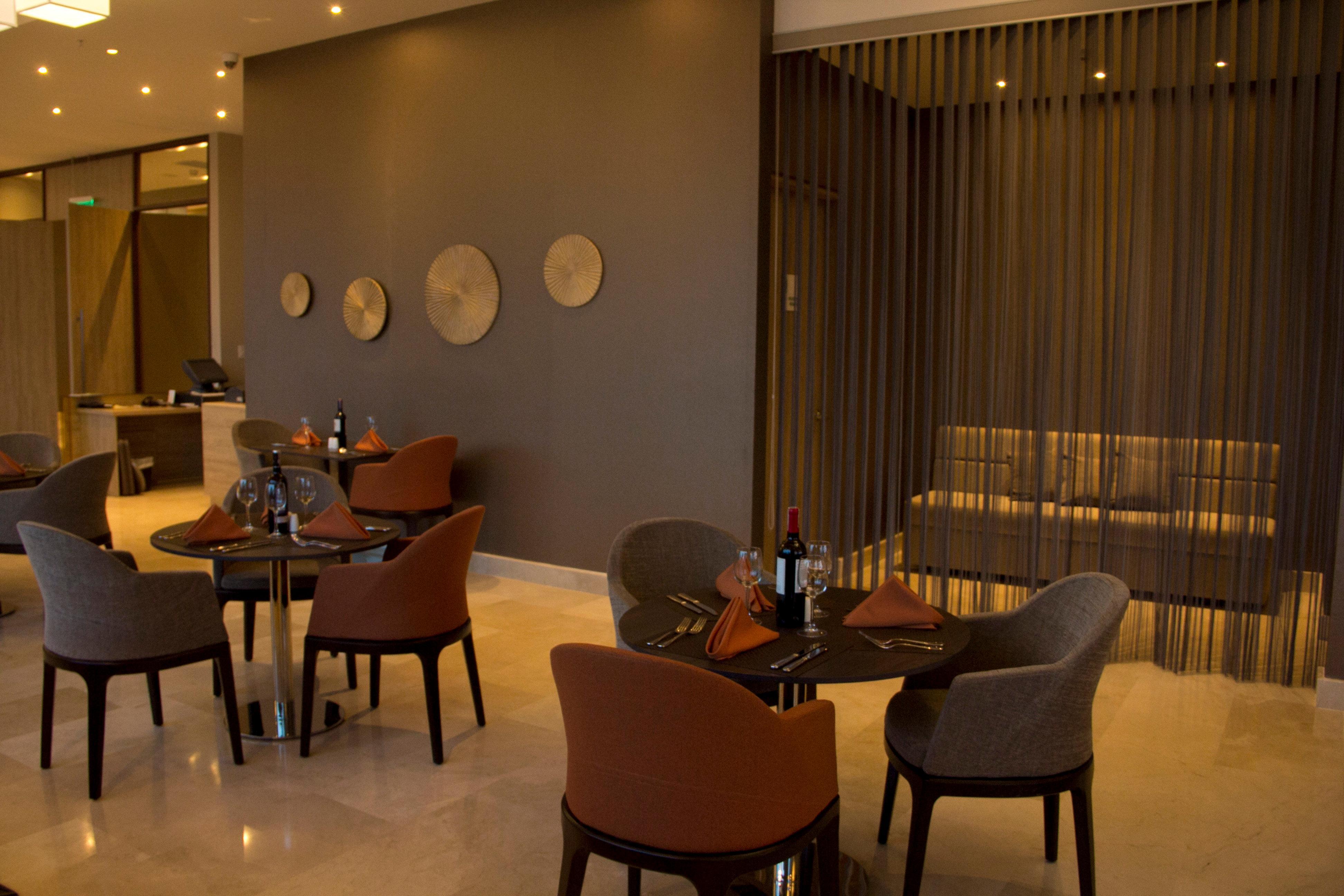 Holiday Inn Cucuta By Ihg Екстер'єр фото The restaurant