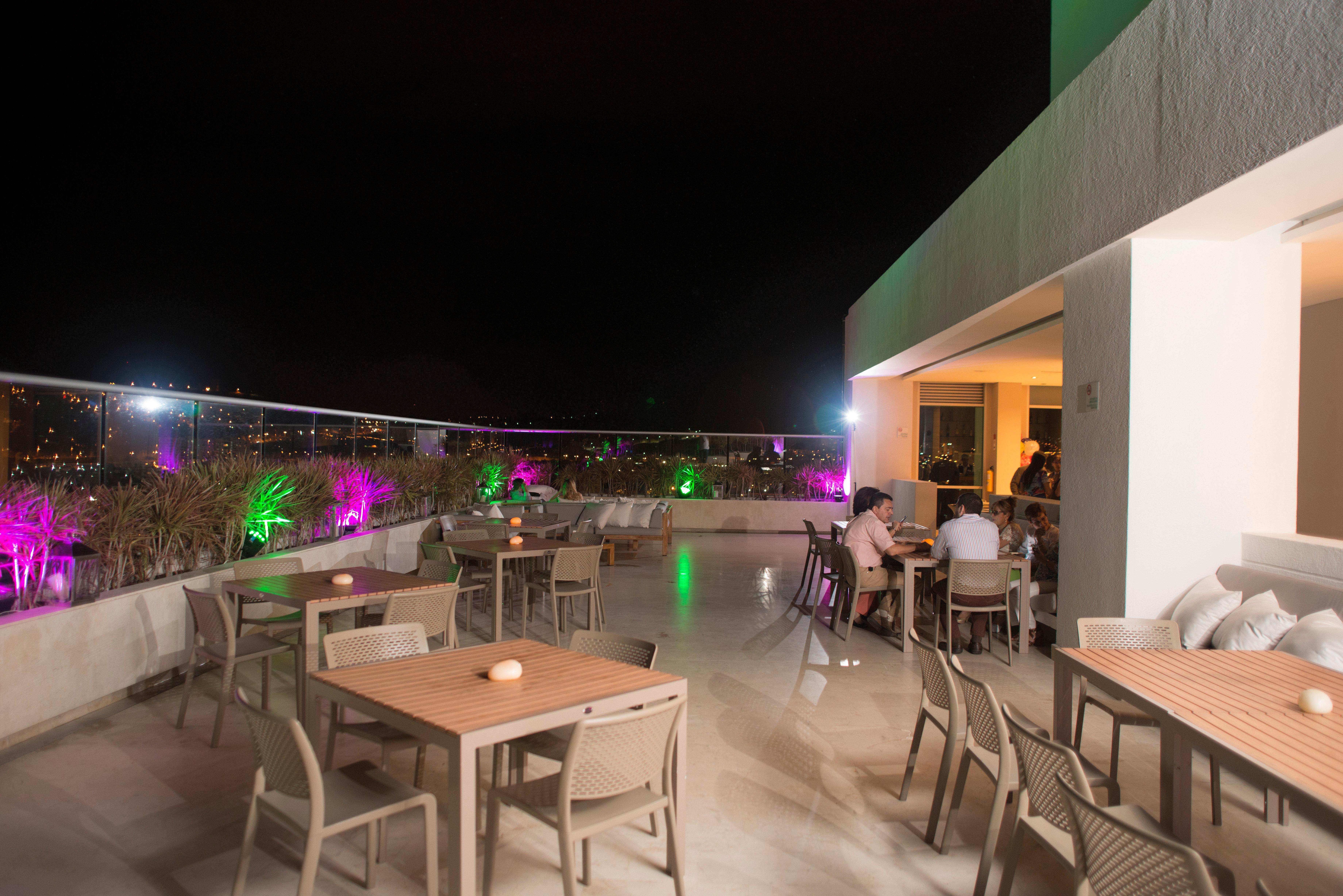 Holiday Inn Cucuta By Ihg Екстер'єр фото Sky Bar