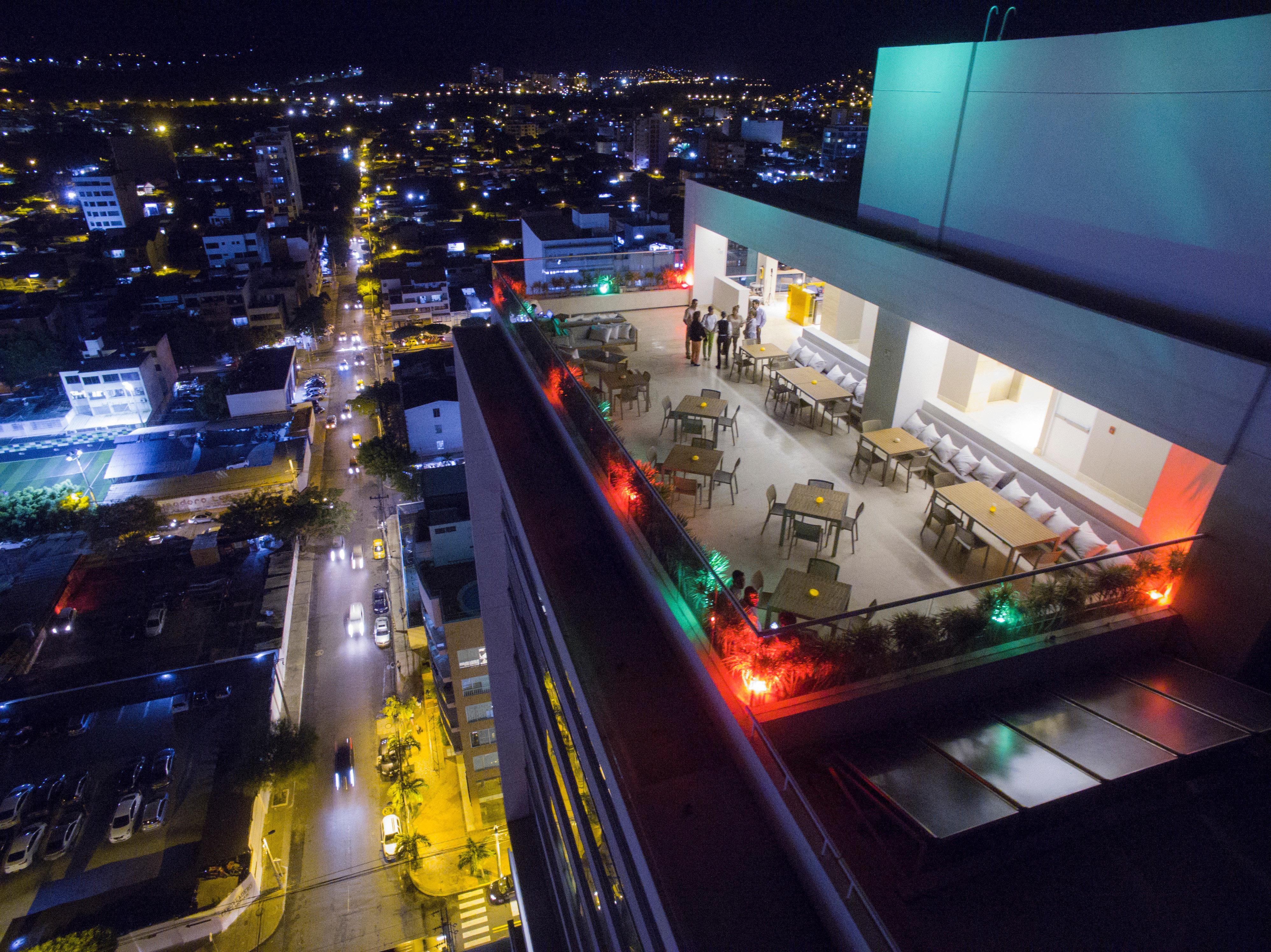 Holiday Inn Cucuta By Ihg Екстер'єр фото Skyline of the city