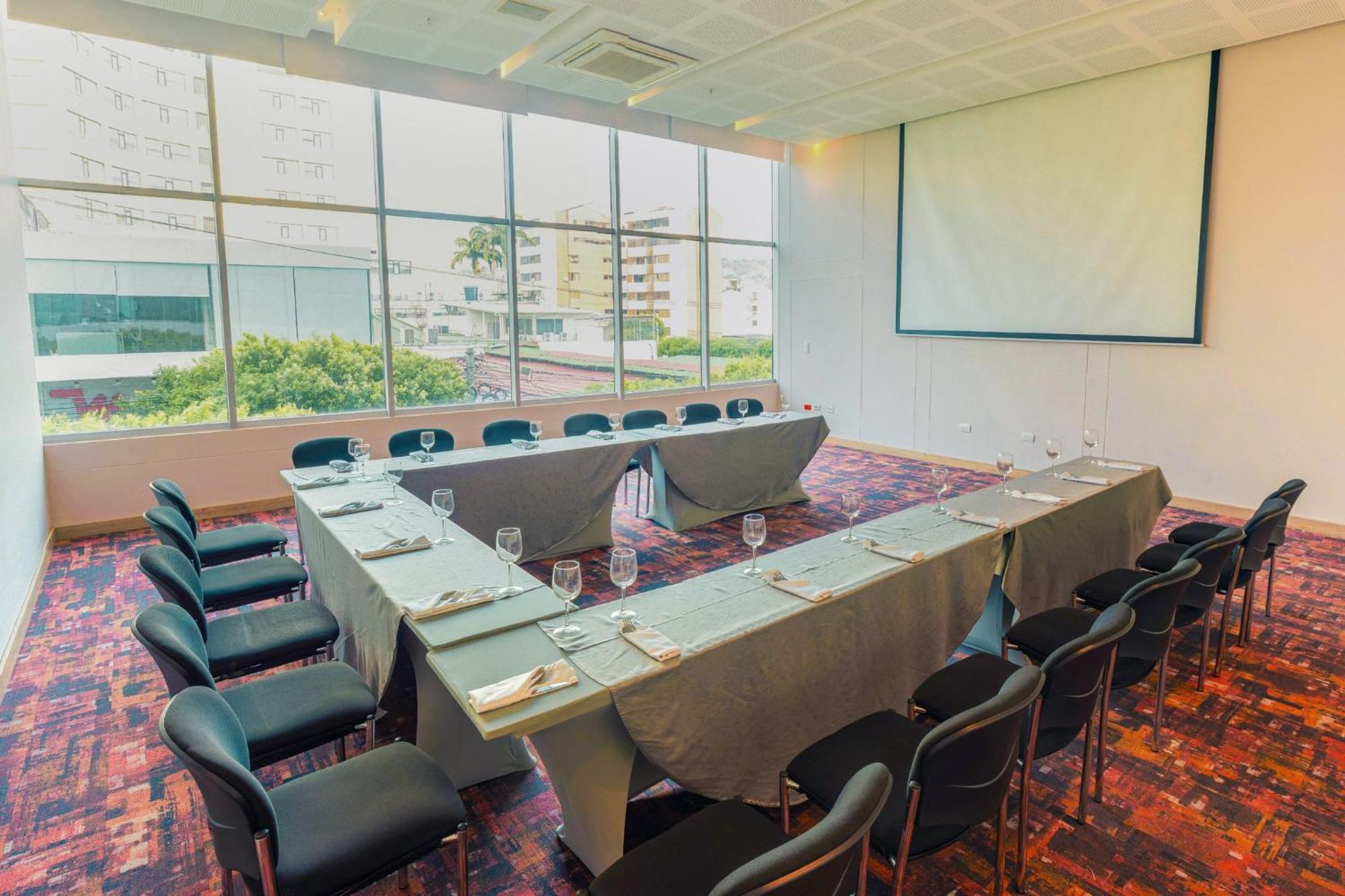 Holiday Inn Cucuta By Ihg Екстер'єр фото Meeting room