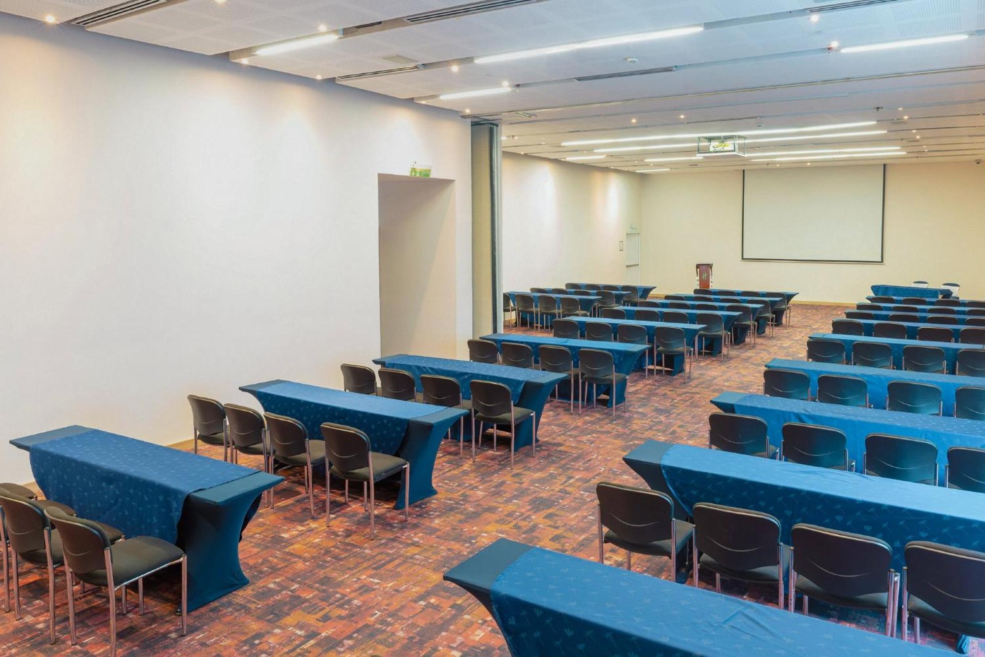 Holiday Inn Cucuta By Ihg Екстер'єр фото The conference room
