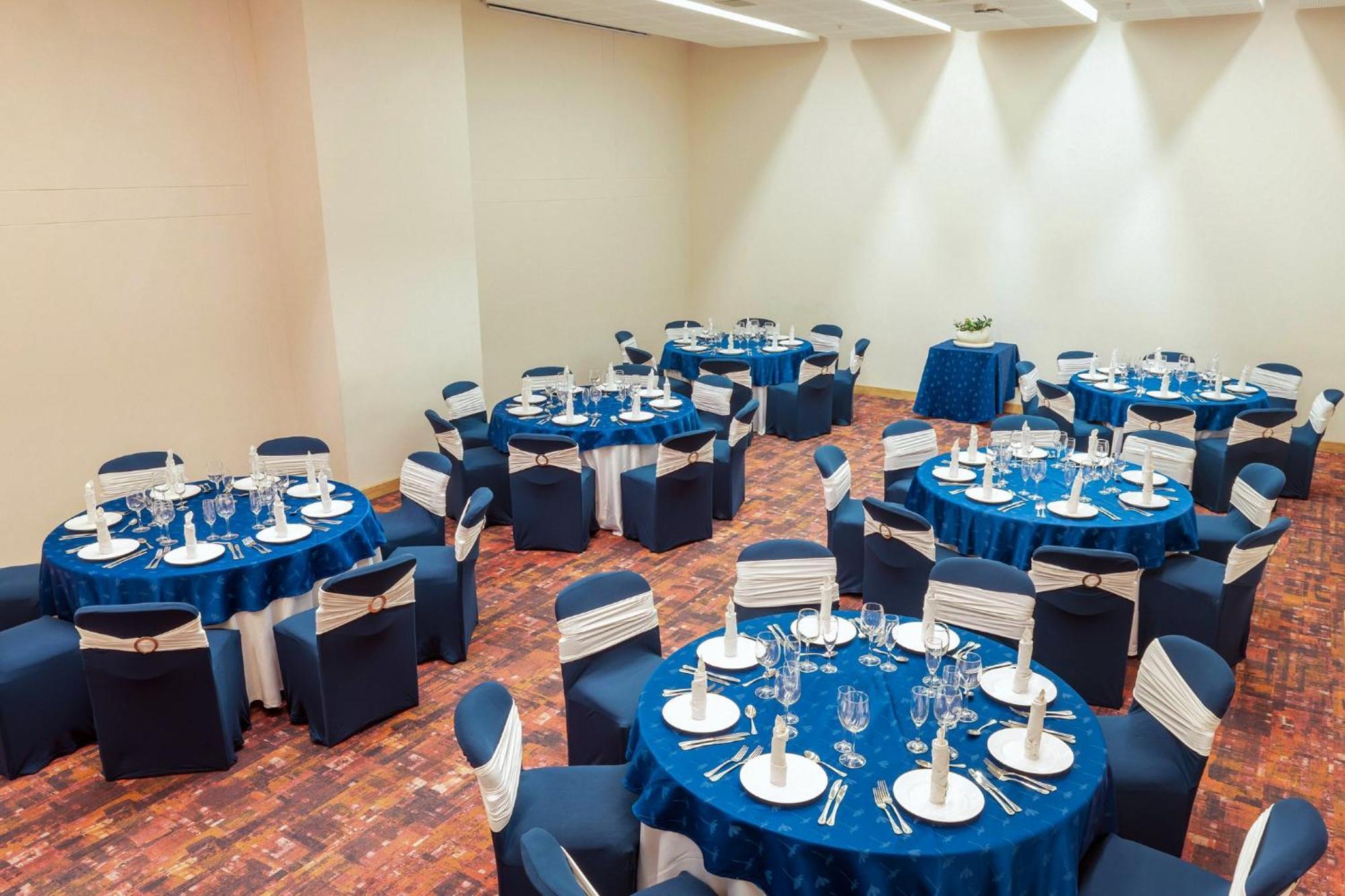 Holiday Inn Cucuta By Ihg Екстер'єр фото Banquet Hall