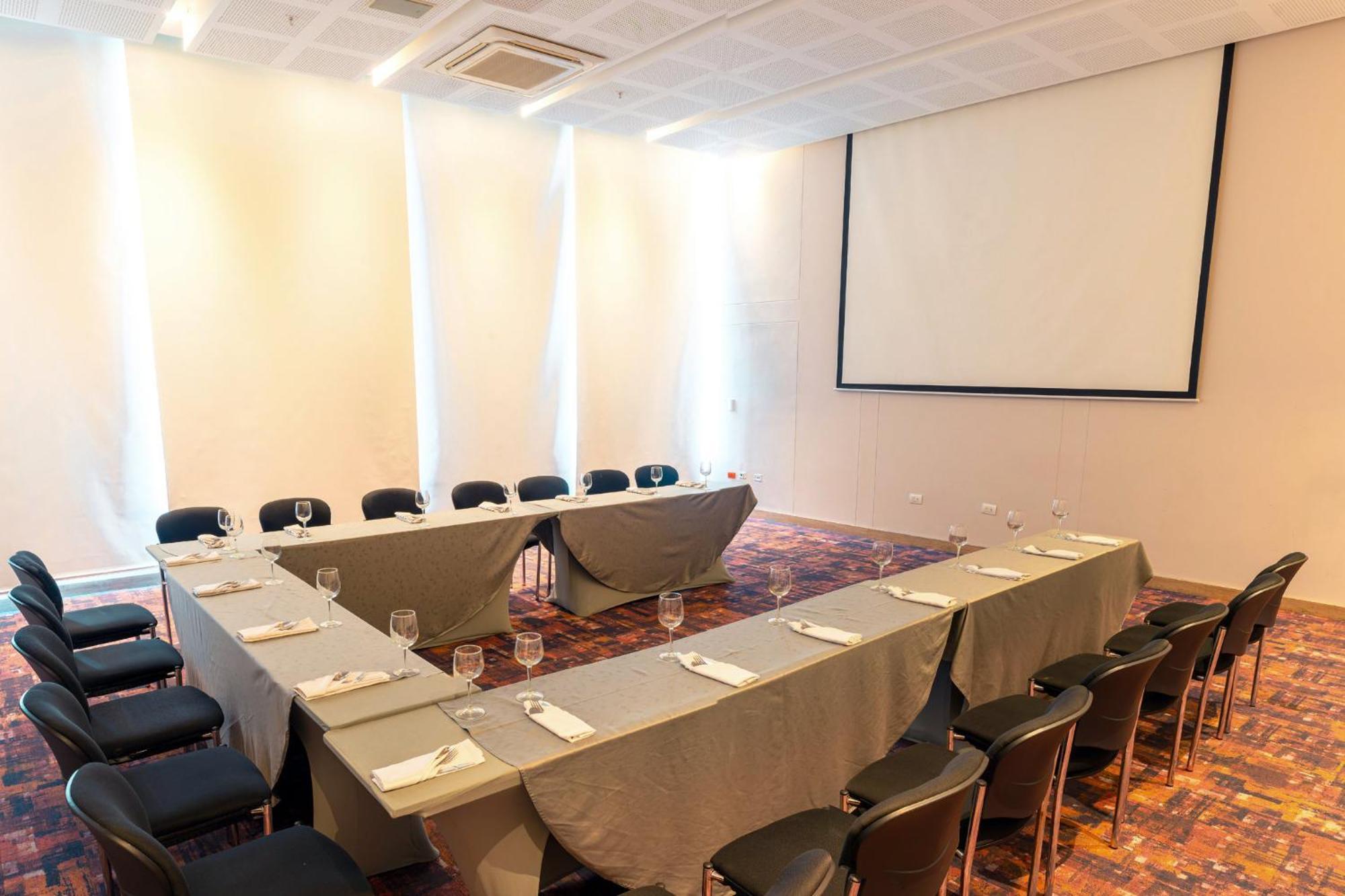 Holiday Inn Cucuta By Ihg Екстер'єр фото Meeting room