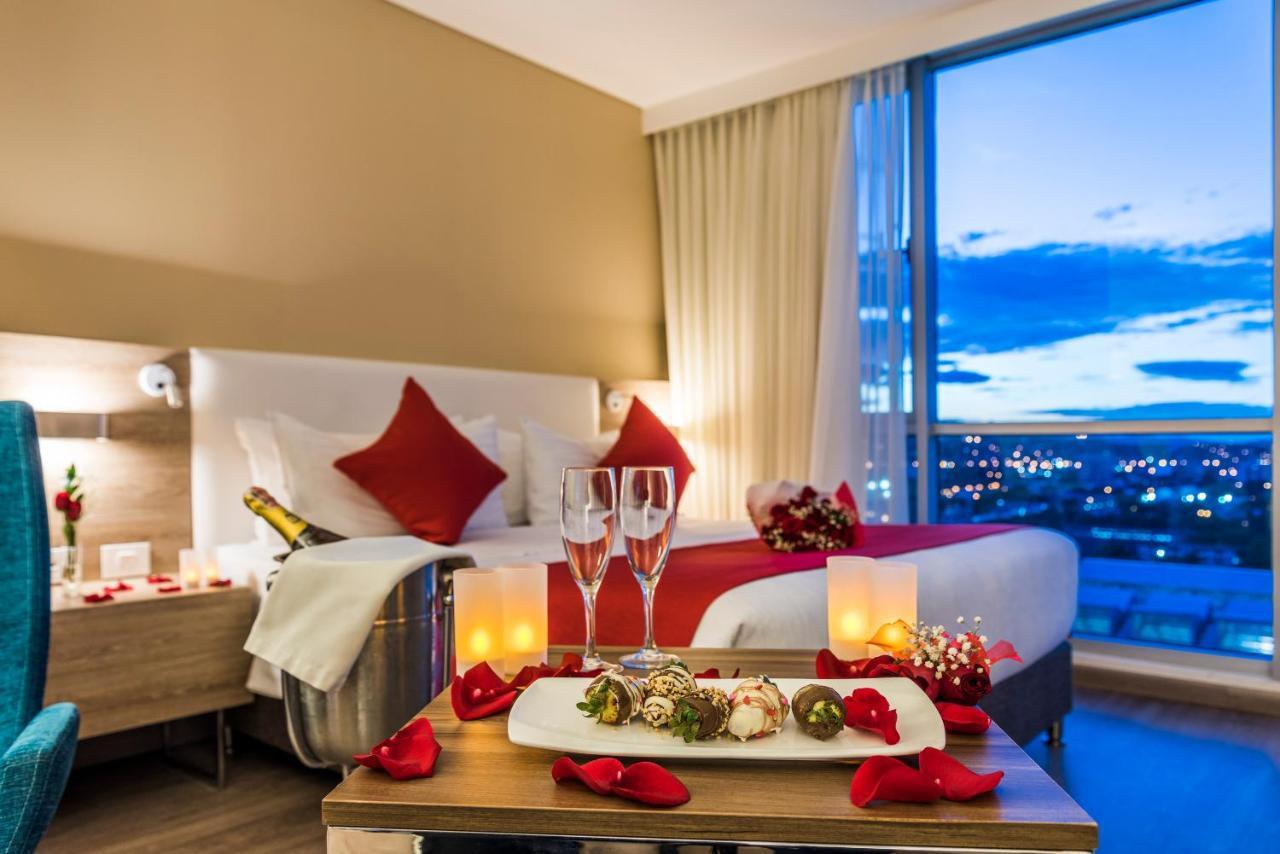 Holiday Inn Cucuta By Ihg Екстер'єр фото A suite at the hotel